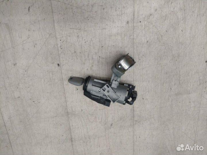 Замок зажигания Toyota Corolla E12 / 120 2001-2007