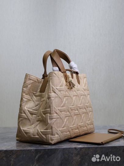 Сумка плетеная с ручками Dior