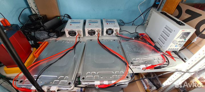 2 Ячейки с электромобиля литий магнат 17V 40ah