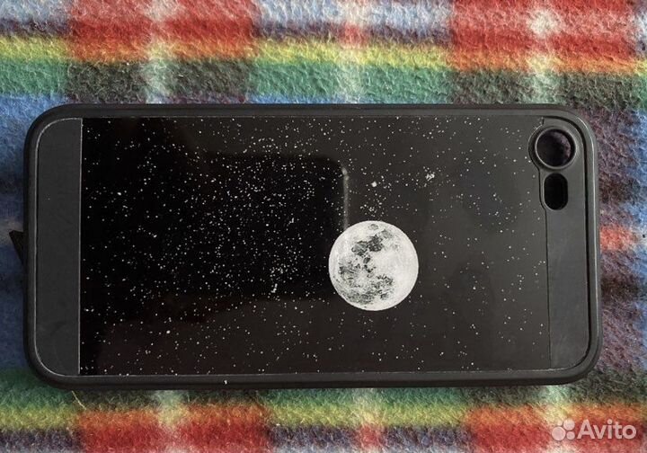 Чехлы на iPhone 7