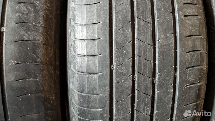 Kumho Ecsta HS51 215/55 R17 94V