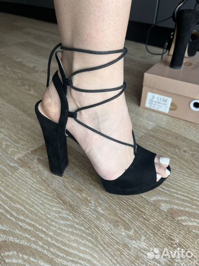 Босоножки женские 38 размер черные замша