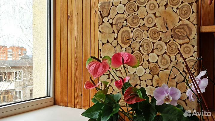 Панно из спилов можжевельника и вишни