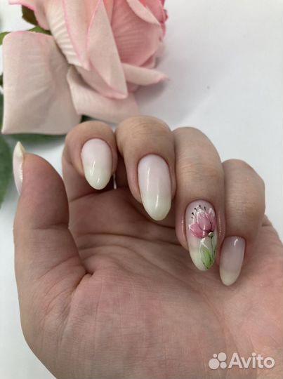 Маникюр и педикюр