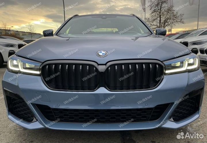 Решетка радиатора BMW 5 G30 рестайл M-Perfomance