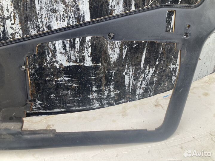 Правый каркас карты двери Mercedes 124