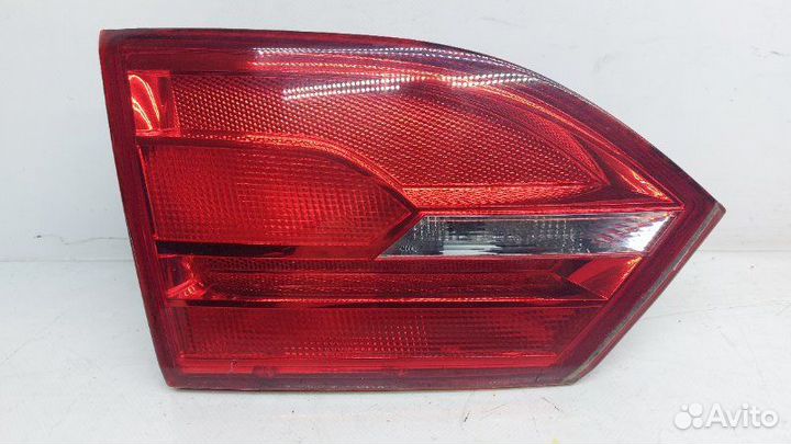 Фонарь задний левый Volkswagen Jetta 6 2.0 TDI