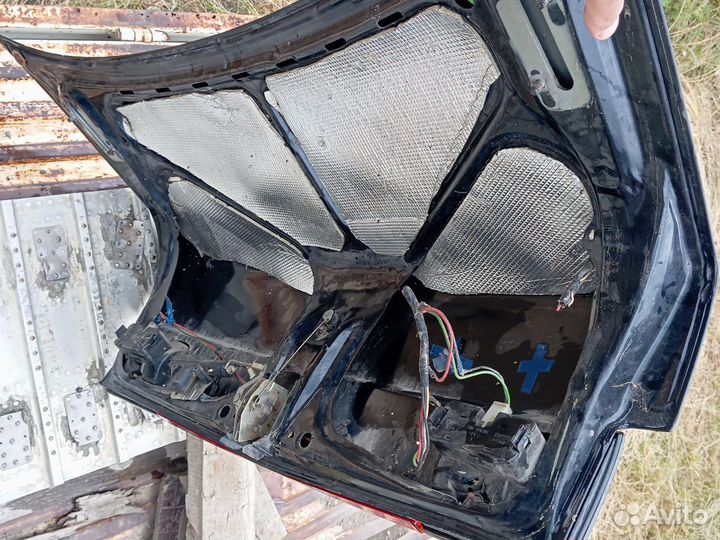 Крышка багажника ваз 2110