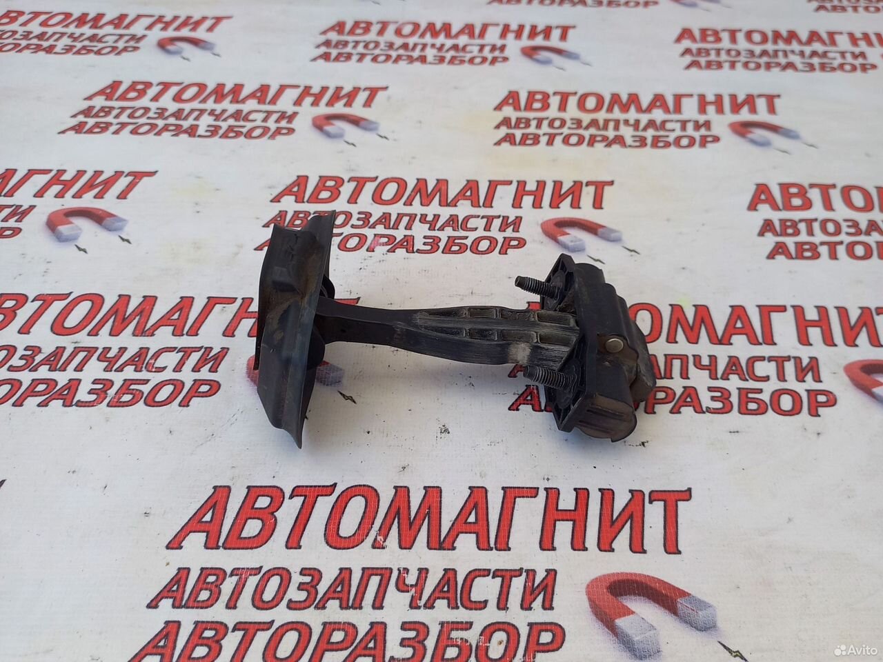 Ограничитель двери задней левой Рено Дастер 2