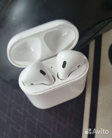 Airpods 2