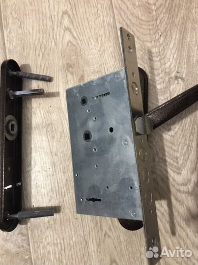 Дверной замок