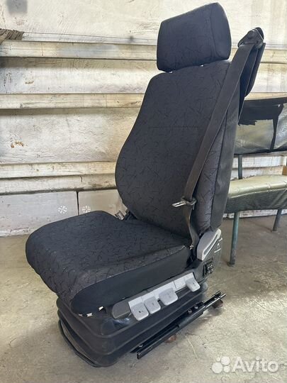Сиденье водительское пневмо на камаз
