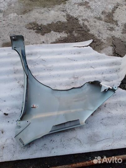 Крыло переднее правое Nissan note