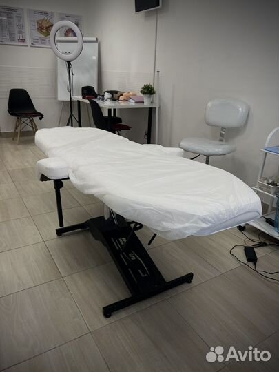 Кушетка косметологическая