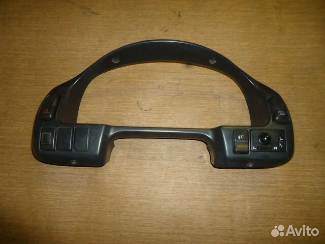 Накладка щитка приборов Subaru Impreza GF2 92-00