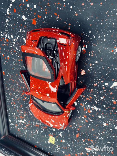 Картина с авто моделью Ferrari bburago