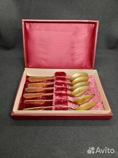 Набор серебряных чайных ложек