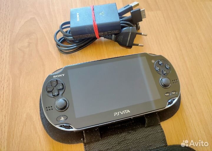 Sony Playstation Vita PCH 1008 прошита