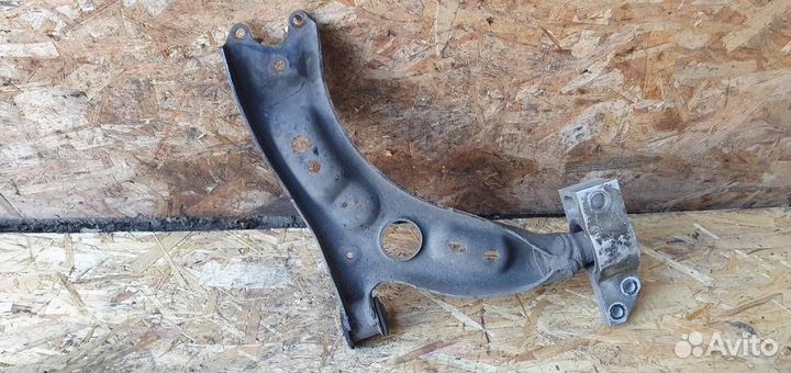 Рычаг передний левый Volkswagen Tiguan 2007-2011