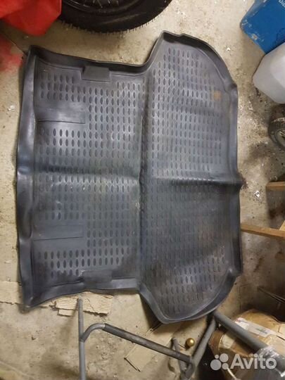 Коврик багажника в автомобиль Mitsubishi Outlender