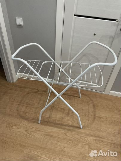 Подставка под ванночку