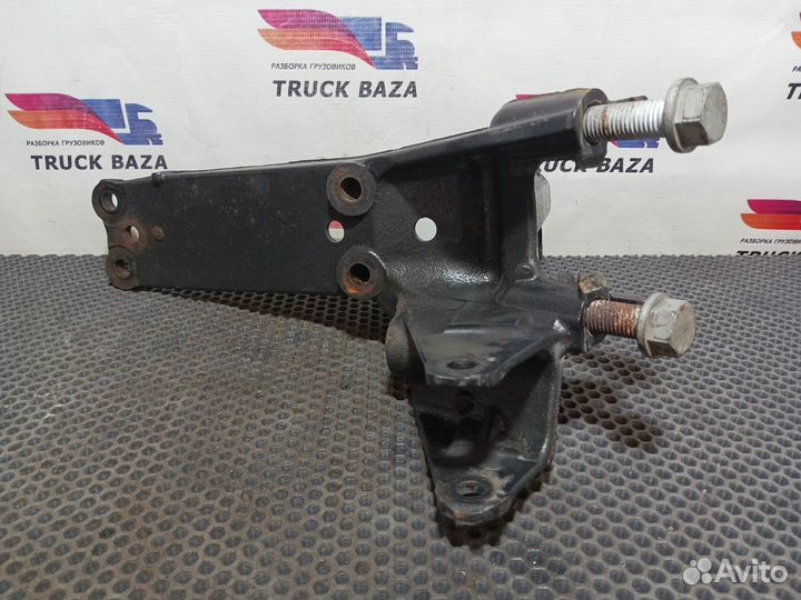 Кронштейн торсиона кабины левый