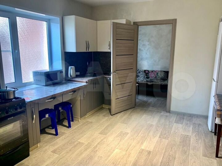 Дом 53 м² на участке 3 сот.