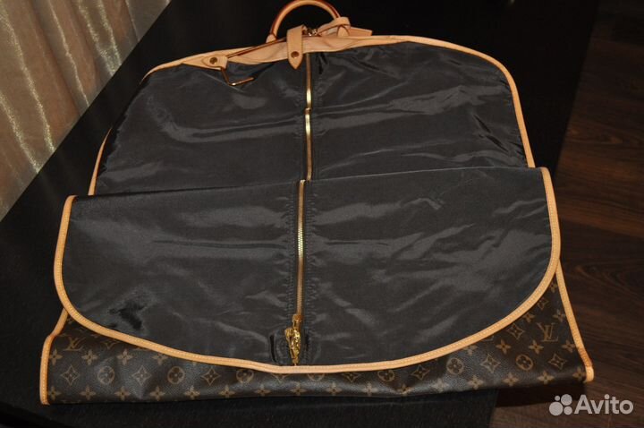 Дорожный портплед от Louis Vuitton. оригинал