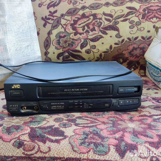 Видеомагнитофон VHS проигрыватель с кассетами