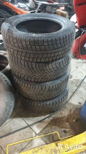 Toyo 310 205/60 R16 T