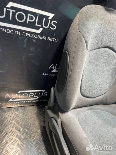 Сиденье переднее Citroen C5 хэтчбек 2.0 16V