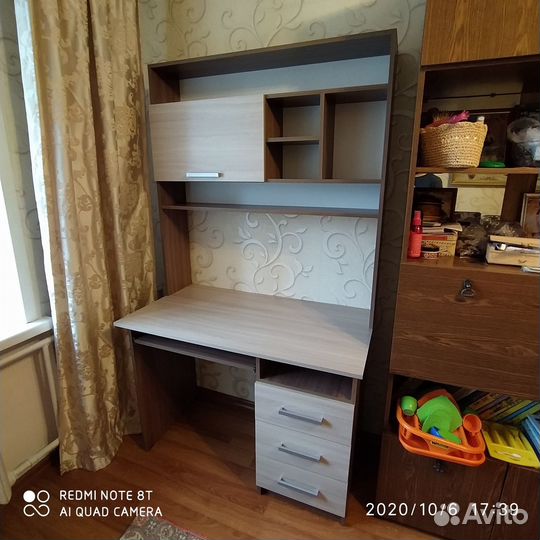 Стол письменный с ящиками и надстройкой с доставко