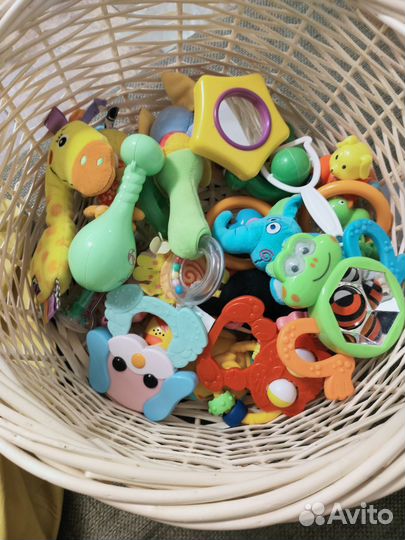 Тканевая гирлянда из флажков + погремушки 22 шт