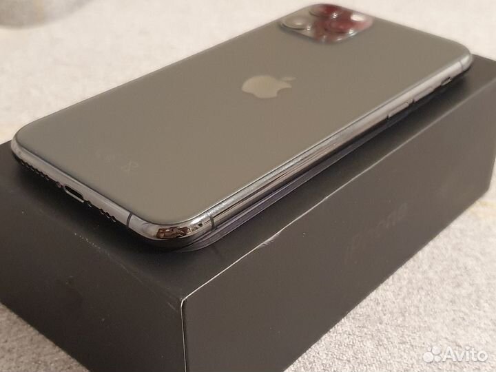 iPhone 11 Pro, 64 ГБ