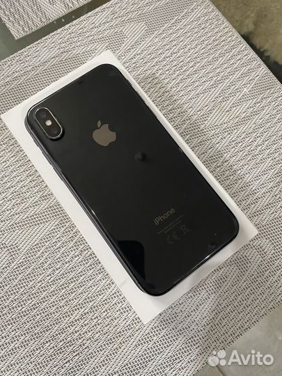 iPhone X, 64 ГБ