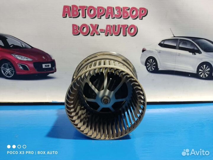 Моторчик печки Пежо 407