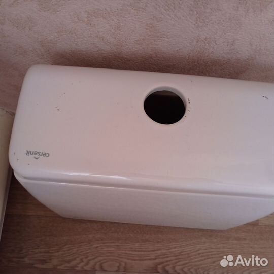 Бачок унитаза