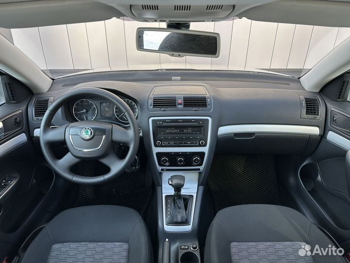 Skoda Octavia 1.6 AT, 2011, 154 683 км