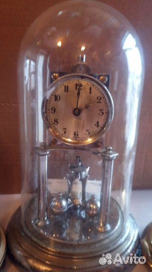 Часы годовики