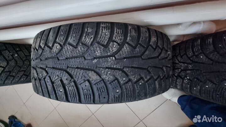 Nokian Tyres xLine 215/55 R16