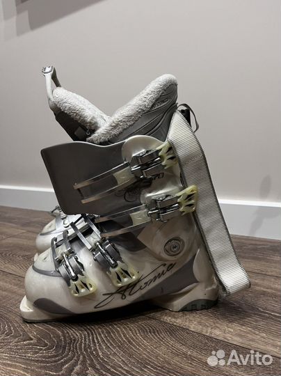 Горнолыжные ботинки