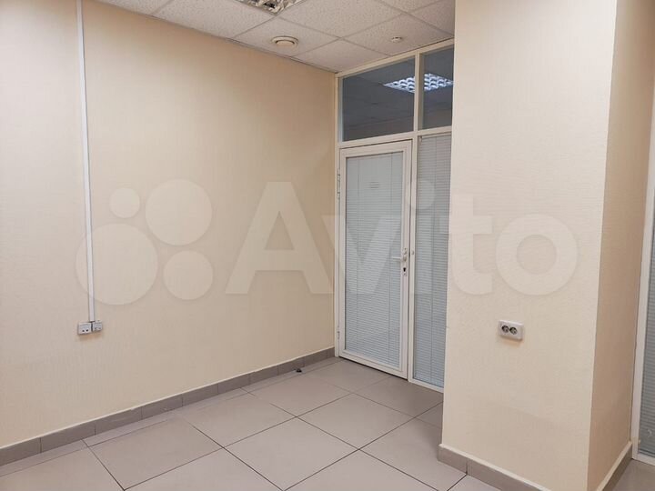 Офис, 12 м²