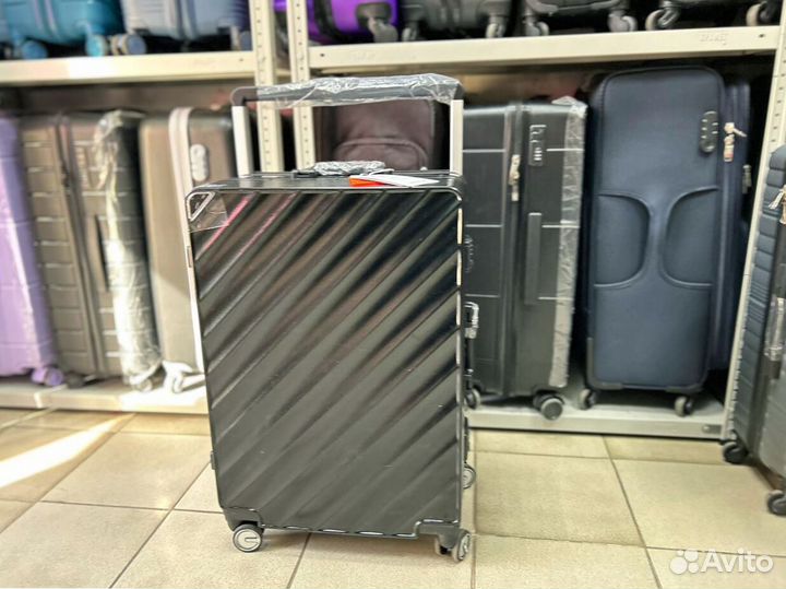 Чемодан абс