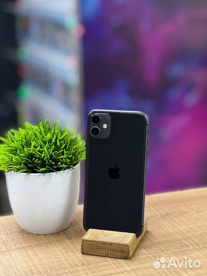 iPhone 11, 64 ГБ
