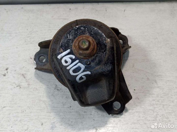 Подушка двигателя правая Kia Sportage 2