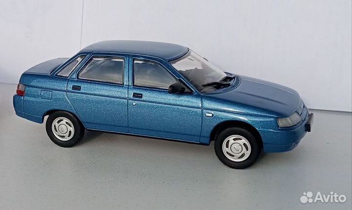 Ваз-2110 автолегенды 1:43