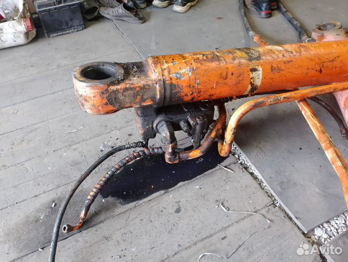 Экскаватор 