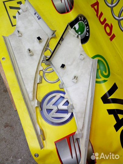 Обшивки стоек задние Audi A5 купе 3.2 cala 2007