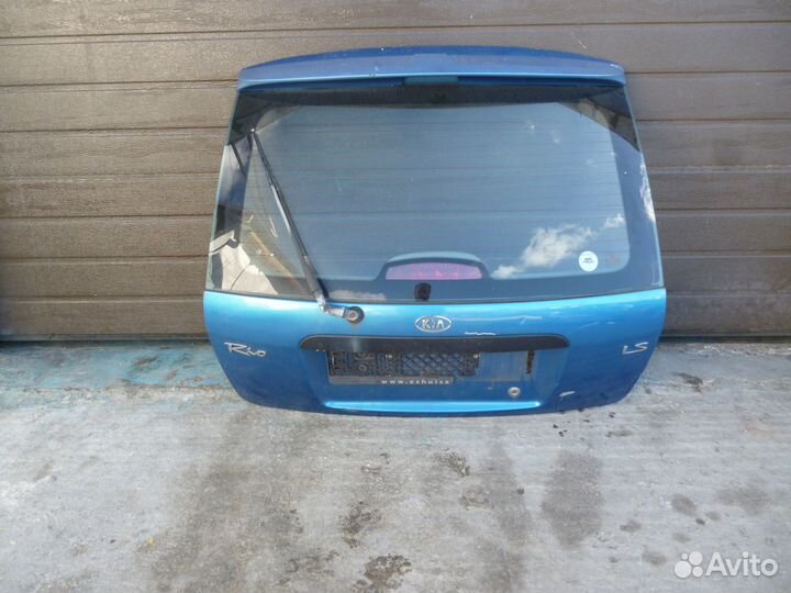 Крышка багажника Kia Rio универсал синяя