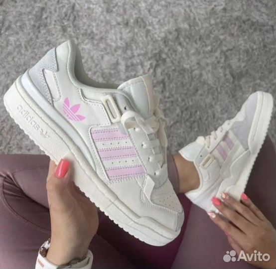 Кроссовки женские adidas